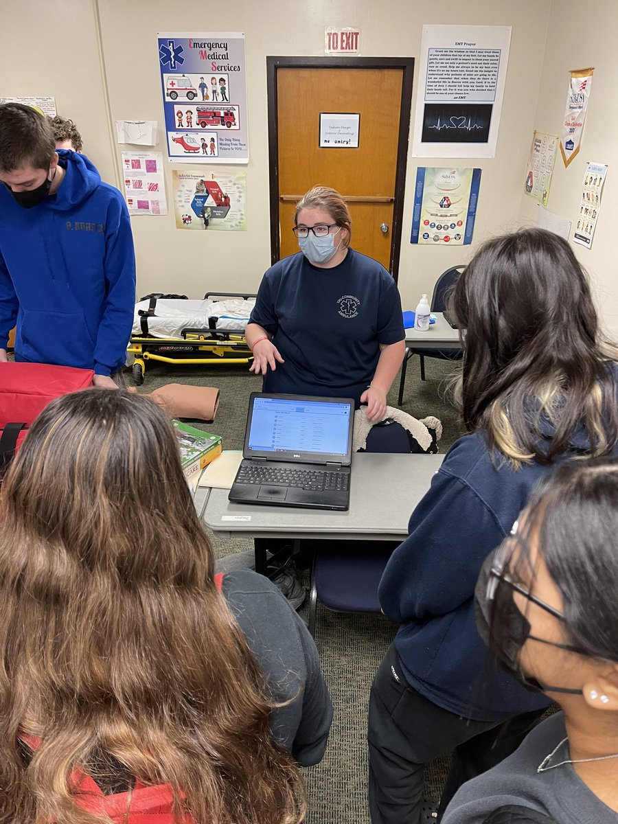 SSBindemann's tweet photo. Students and teachers discussing and sharing their programs with visitors. Showing off the skills they practice daily. #engaged #cte #nctec @ONBOCES https://t.co/bun3mlOk97