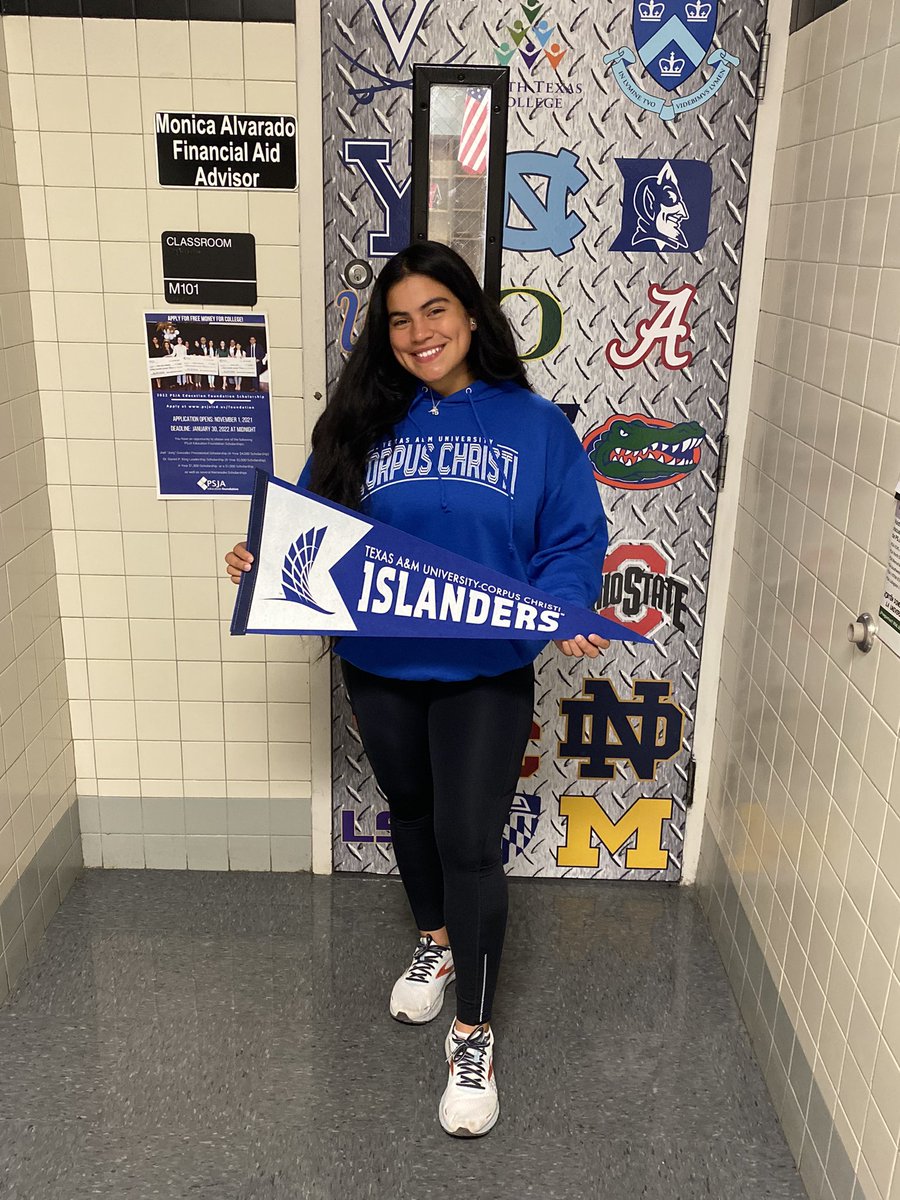 _ariella06's tweet photo. I am super excited and feeling very blessed to announce that I have verbally committed to continuing my academic and athletic career at Texas A&amp;M Corpus Christi.Shakas up!!🤙🏼💙💚 @IslandersSball https://t.co/u73HSeKuN9