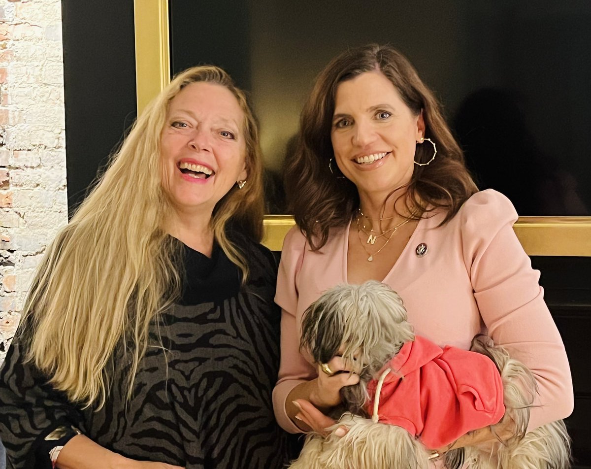NancyMace's tweet photo. “Hey all you cats and kittens!”
Carol Baskin is up here this week talking Big Cats. We discussed the animal rights legislation she’s championing (and more). ♥️ 🐅 ♥️ 🐅 https://t.co/6ILVGWVG7d