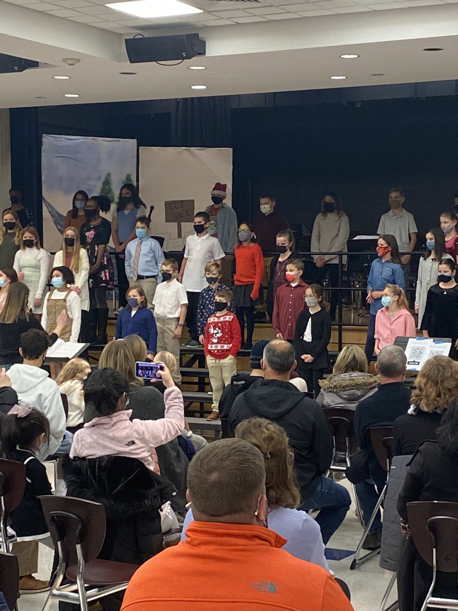 MrKilian_SRE's tweet image. Great night at SRC for our Winter Concert!! #srecommunity