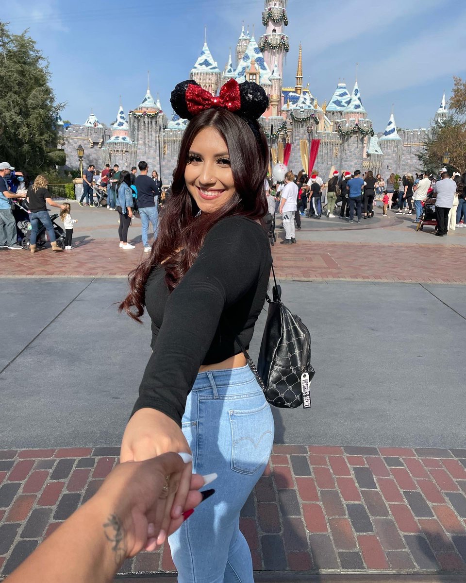 Angelina ♡ tweet media