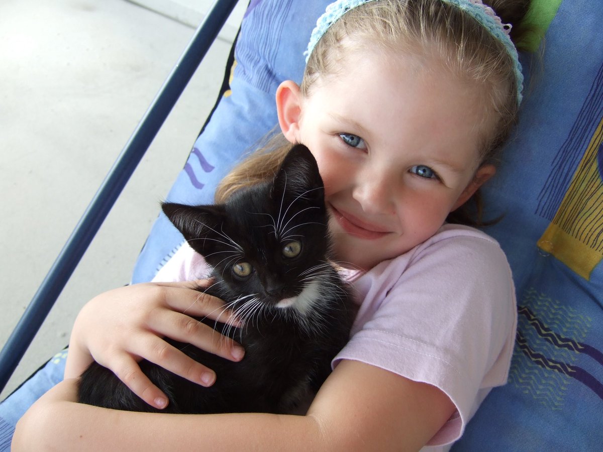 em5b__'s tweet photo. My little angel🕊
15 years of love🤍 https://t.co/ib7ucqujTU