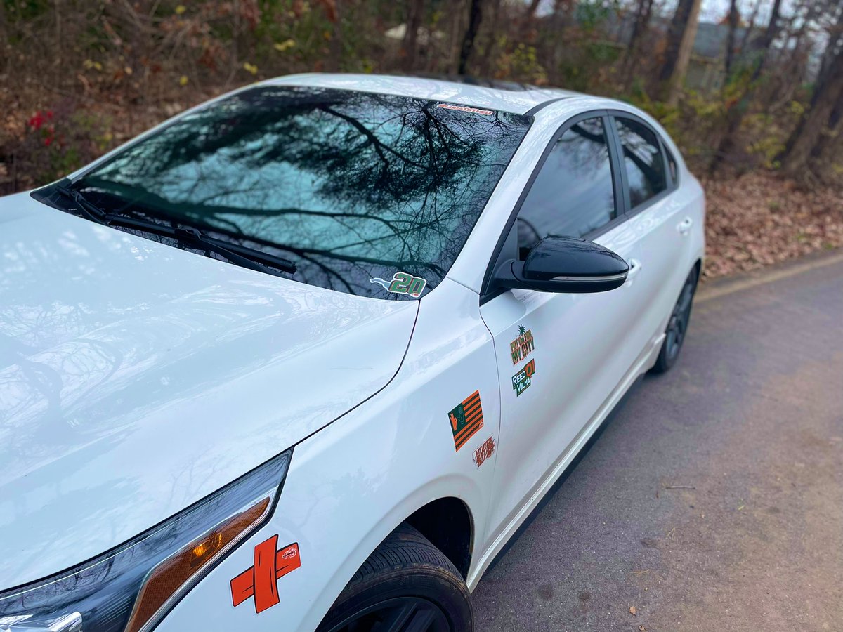 lkweeks97's tweet photo. It’s a great day to add some new stickers to your whip, show everyone that you’re proud to be a Miami Hurricane! 

Code KOALA10 gets you 10% off at https://t.co/3nPJJMXAuI! 

#StickAndRep #ABoutTheFans #SuperMiami 💚🧡 https://t.co/cODnYXOHew