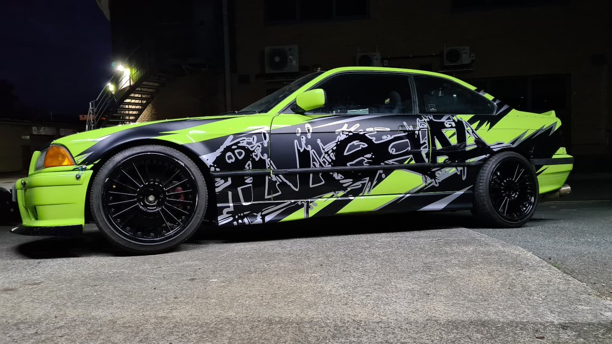 dsignstudio1992's tweet photo. This loud BMW 318 e36 arrived in a very over powering green, but with the use of @metamarkuk #M7 gloss and matt black with a silver edge detail this car is now a looker π
@illegal_e36 #dsignstudio #MilfordHaven #pembrokeshire #vehiclegraphics #driftcar https://t.co/VpATDhPfhb