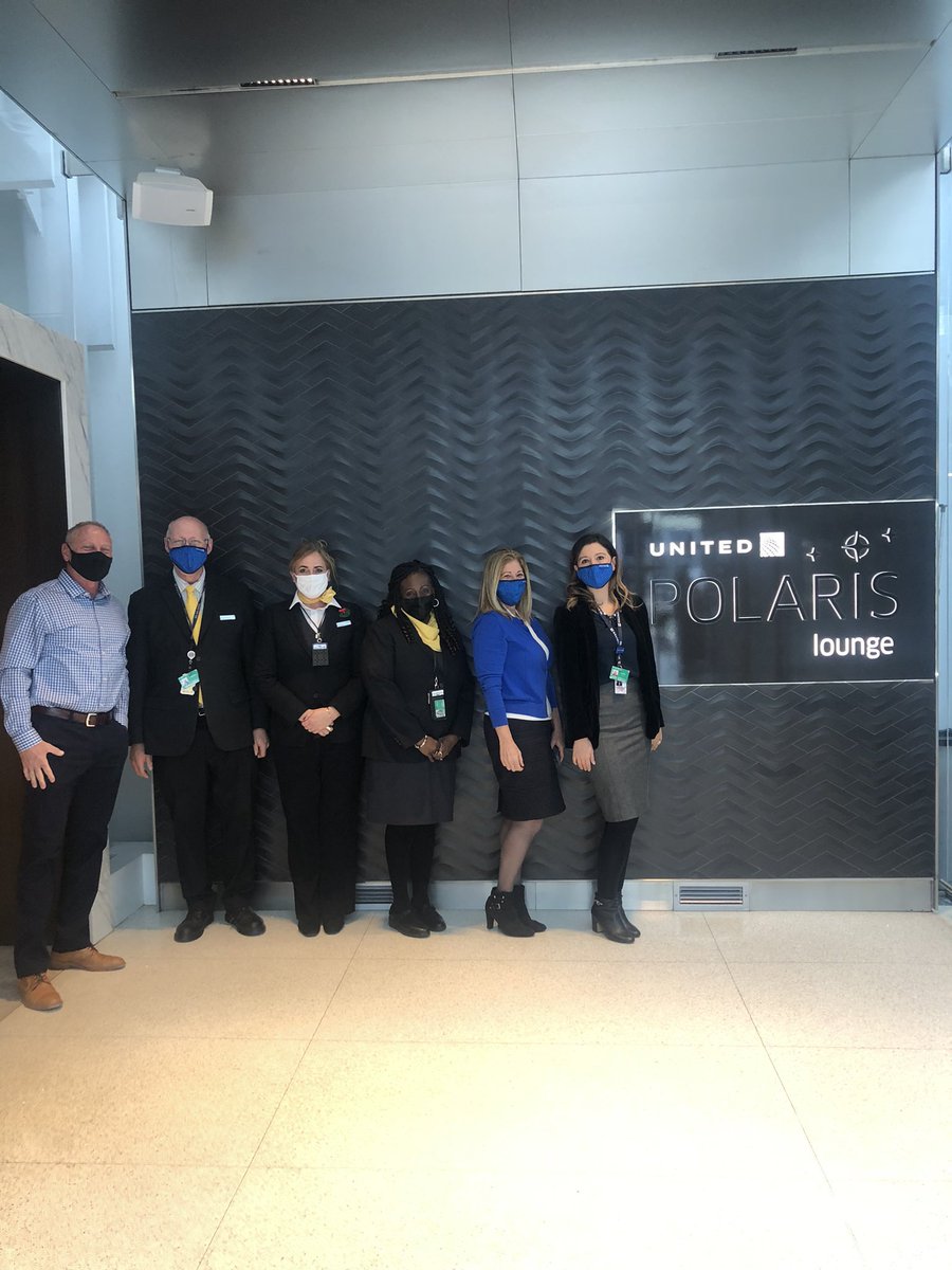 So excited to welcome back our customers to the Polaris Lounge in ORD! So proud to be apart of this team! #Polaris #UnitedAirlines #WeAreUnited @weareunited @united @KevinMortimer29 @GrewalMandee @jenny_connett @mfraser246 @Tobyatunited @OmarIdris707 @rickvual @KirstenPerliski
