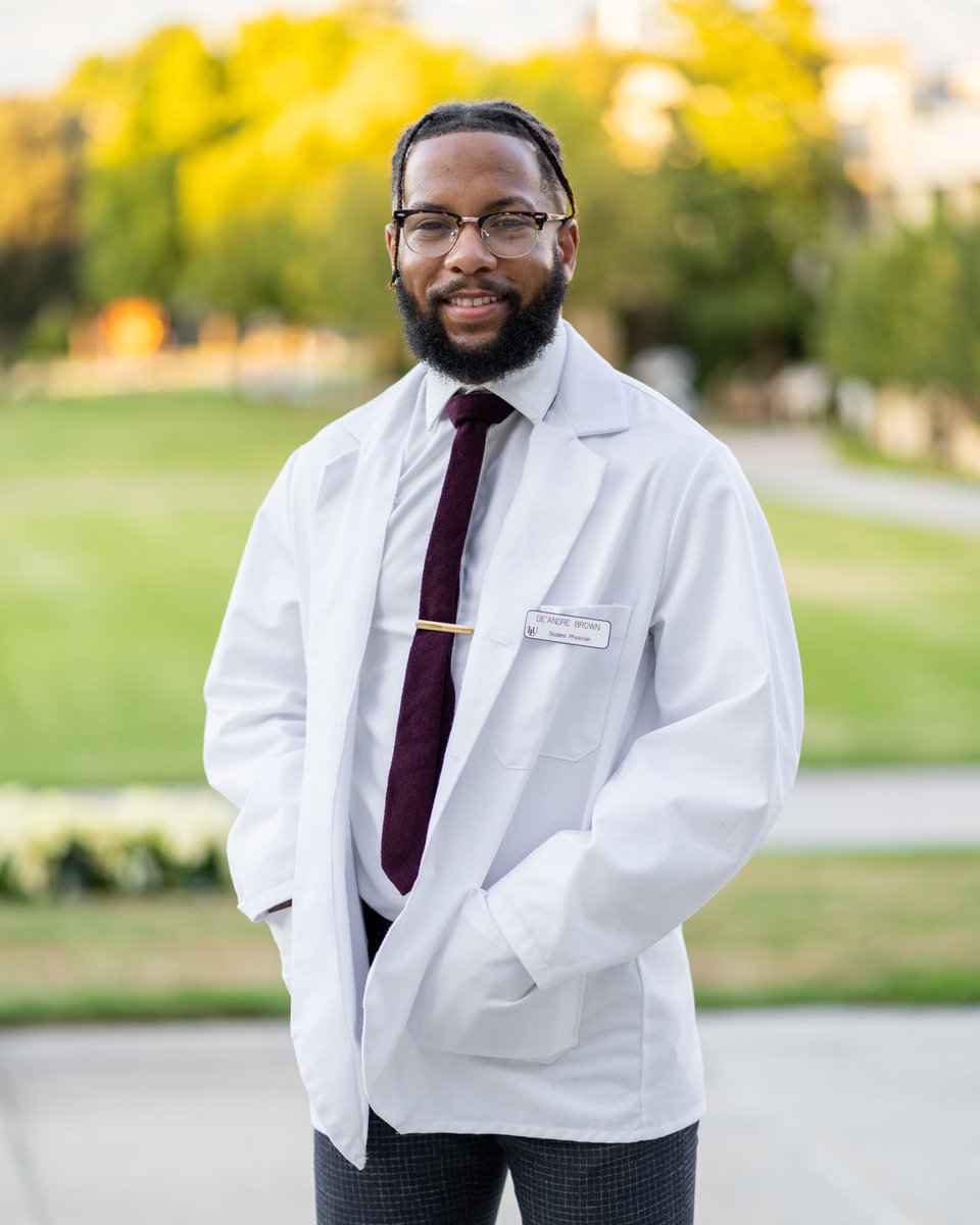 _deandre3231's tweet photo. Dr brown M.D. loading 🩺 https://t.co/TC18ChdlJe