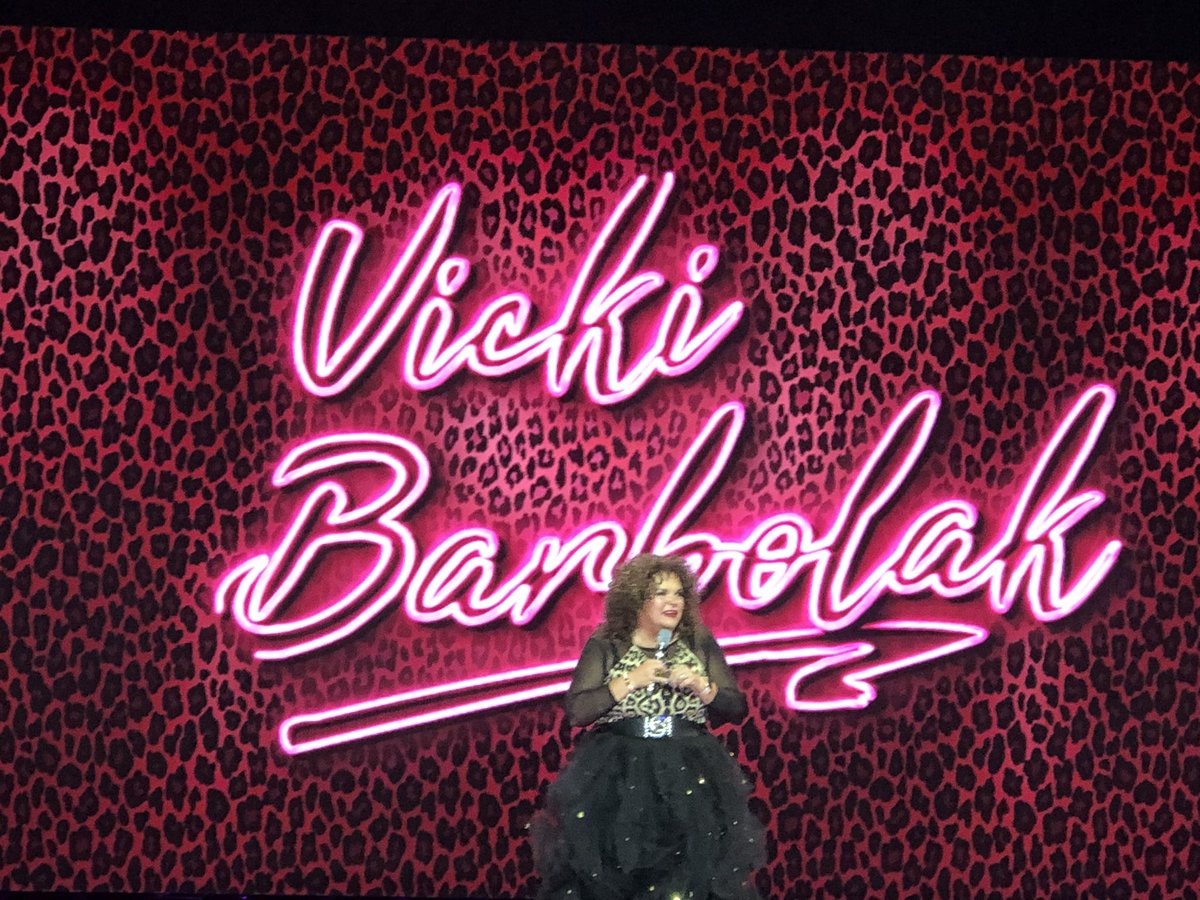 VickiBarbolak tweet media