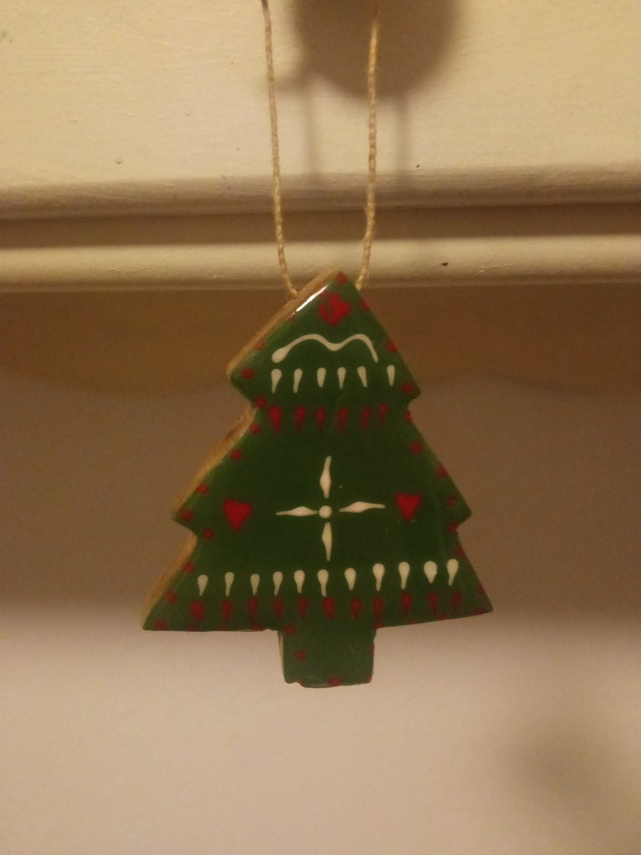 Clotilde10Km's tweet photo. Pues ya está puesto el árbol. #currada https://t.co/CfNOtoXNZ1