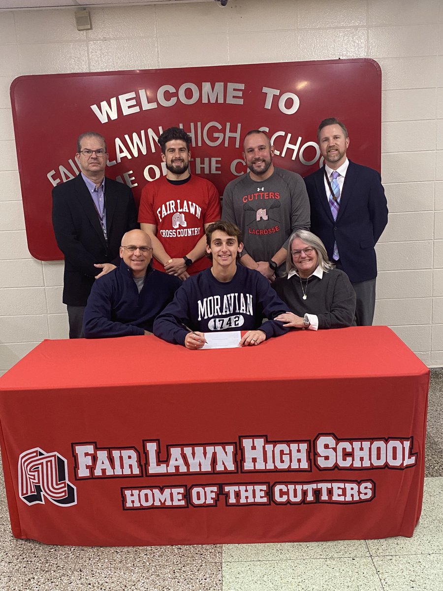 FLHSCUTTERS's tweet photo. Congrats Mike Lustberg 🏃‍♂️ who will be attending ⁦@MoravianU⁩ in the Fall of 22 https://t.co/f6Kit2897W