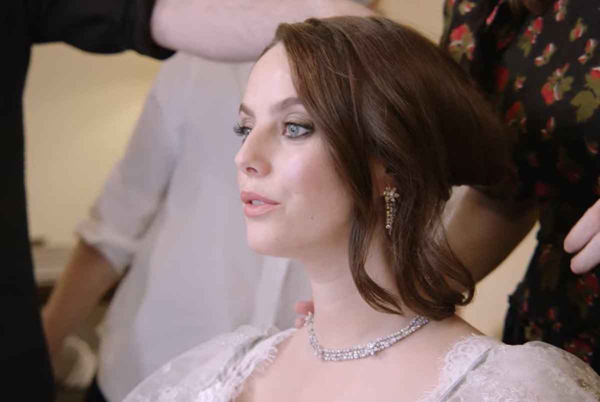 revilreboot's tweet photo. Our Claire Redfield gave an interview for Vogue while she was getting ready for the British Fashion Awards being 8 months pregnant! 

She is so sweet, funny and charismatic! I’m in love! 😍

Check it out: https://t.co/yEUp6xpXum https://t.co/qu8GLs0333
