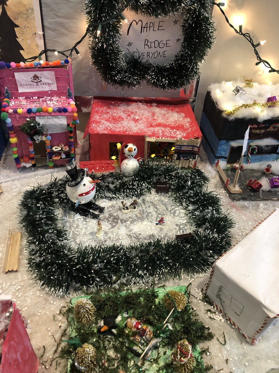 AlexRDragons's tweet photo. So, hard to appreciate this in pictures...Mrs. Moore's class recreates Maple Ridge in the lobby.  @AlexRDragons https://t.co/i5J4LpSLTq