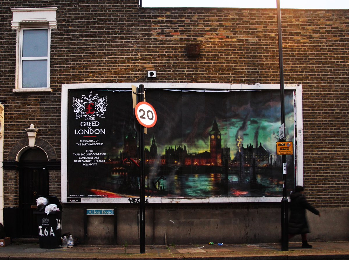 fossilfreeLDN's tweet photo. 👀 Spotted! 

These have been popping up all over London!

In our city, banks like HSBC and Barclays and corporations like BP and Shell are keeping the furnace of climate crisis burning hot, shovelling more coal, oil and gas onto the fire in our home each day.

Time to stop them https://t.co/l9yVZvAQmV