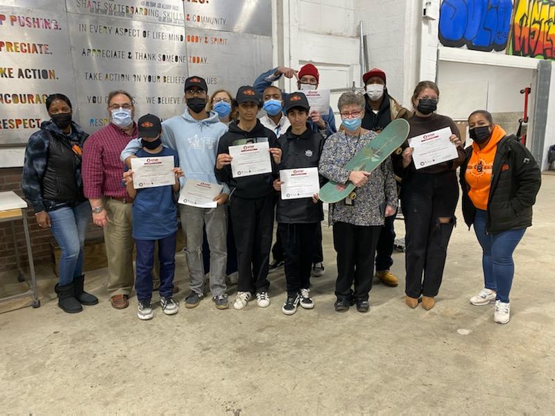 SteveWeinman's tweet photo. The Trauma Team of @sjh_nj spent Friday night teaching STOPping the BLEED on the Streets to the youth of Paterson.  Thanks to the SOLID Foundation for hosting our session and thanks to the St. Joseph's Foundation for supporting our Program! @acsSTOPTHEBLEED https://t.co/AmPkQdFh0f