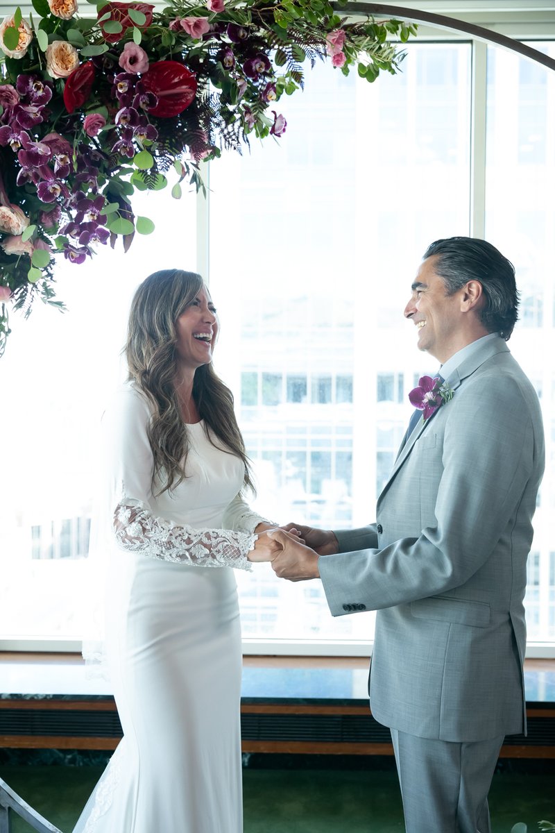 JSMBEvents's tweet photo. Stunning wedding archway – check. Breathtaking view of the city – check. Soulmates – check. #jsmb #josephsmithmemorialbuilding #events #weddings #venue #bride #groom #soulmate #utahweddings #weddingplanning #slcwedding #dreamwedding #weddingceremony https://t.co/TfT4TfivZg