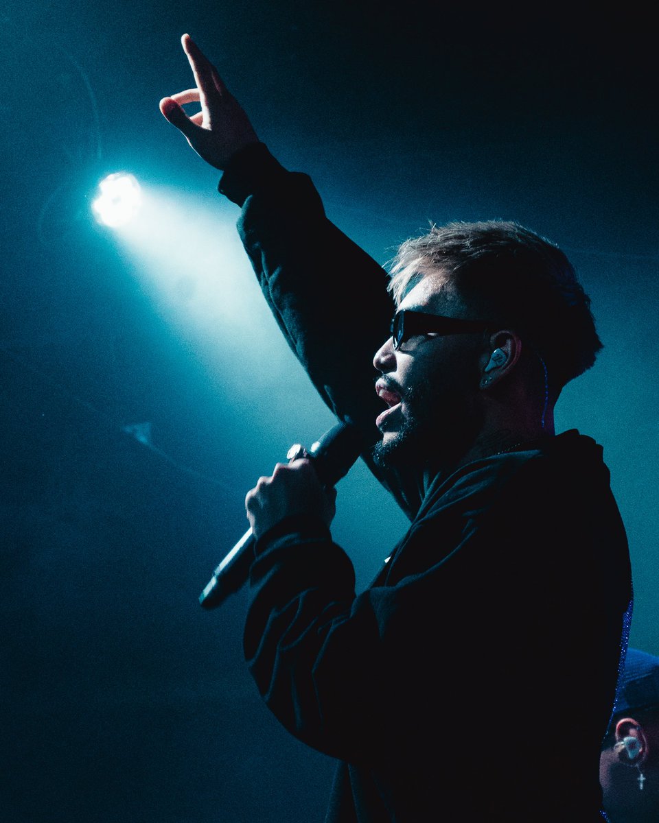 dannyelkc's tweet photo. Shot a show for the first time in what feels like a lifetime. 

Thank you to @manilagrey for having me. They put up a great show as always 🙏 https://t.co/WeFLzL220a