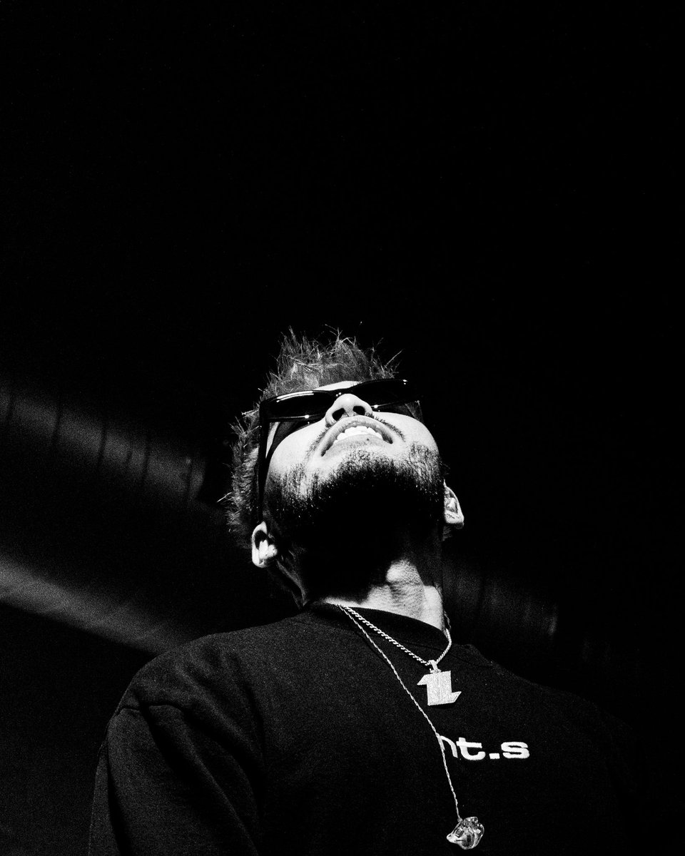 dannyelkc's tweet photo. Shot a show for the first time in what feels like a lifetime. 

Thank you to @manilagrey for having me. They put up a great show as always 🙏 https://t.co/WeFLzL220a