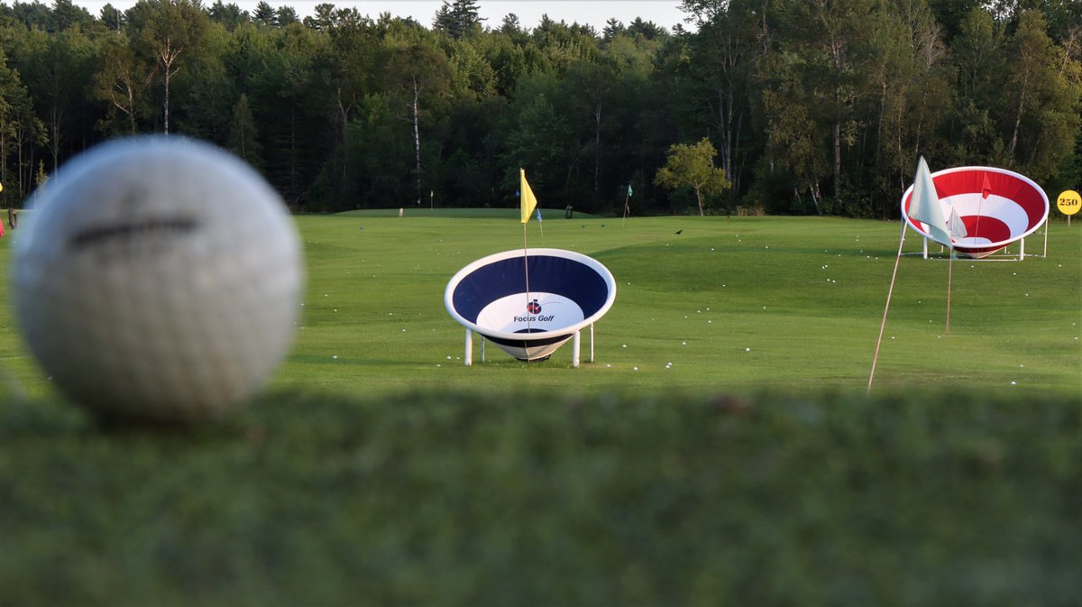 FocusGolftarget's tweet photo. Crow Valley Golf Club giving their membership the gift of lower handicaps and shorter putts by  adding custom Focus Golf Targets to their range.
https://t.co/FX10Iy0Qfa
https://t.co/mpAJ4DRV1m https://t.co/F64SOHU7GD