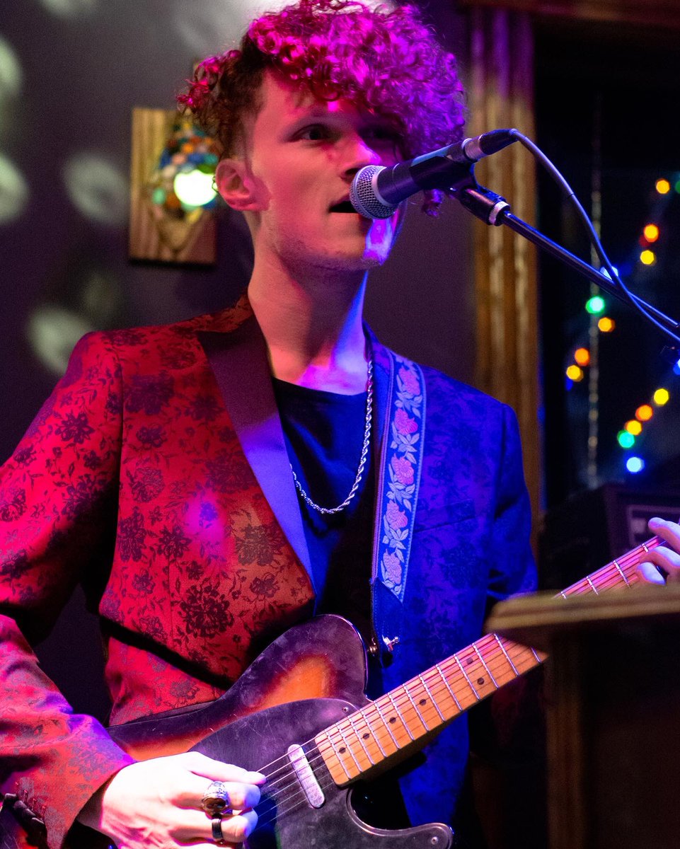 FernwayOFFICIAL's tweet photo. 12.4.2021

Thank you everyone who came out to show some love the other night🏔🌿

Thank you to the wonderful people at @jackrabbitbuffalo for everything they do💜🐇

More live dates being announced soon🚨

And more music🏔

📸: Nick Gundel https://t.co/WcIAPzmzjy