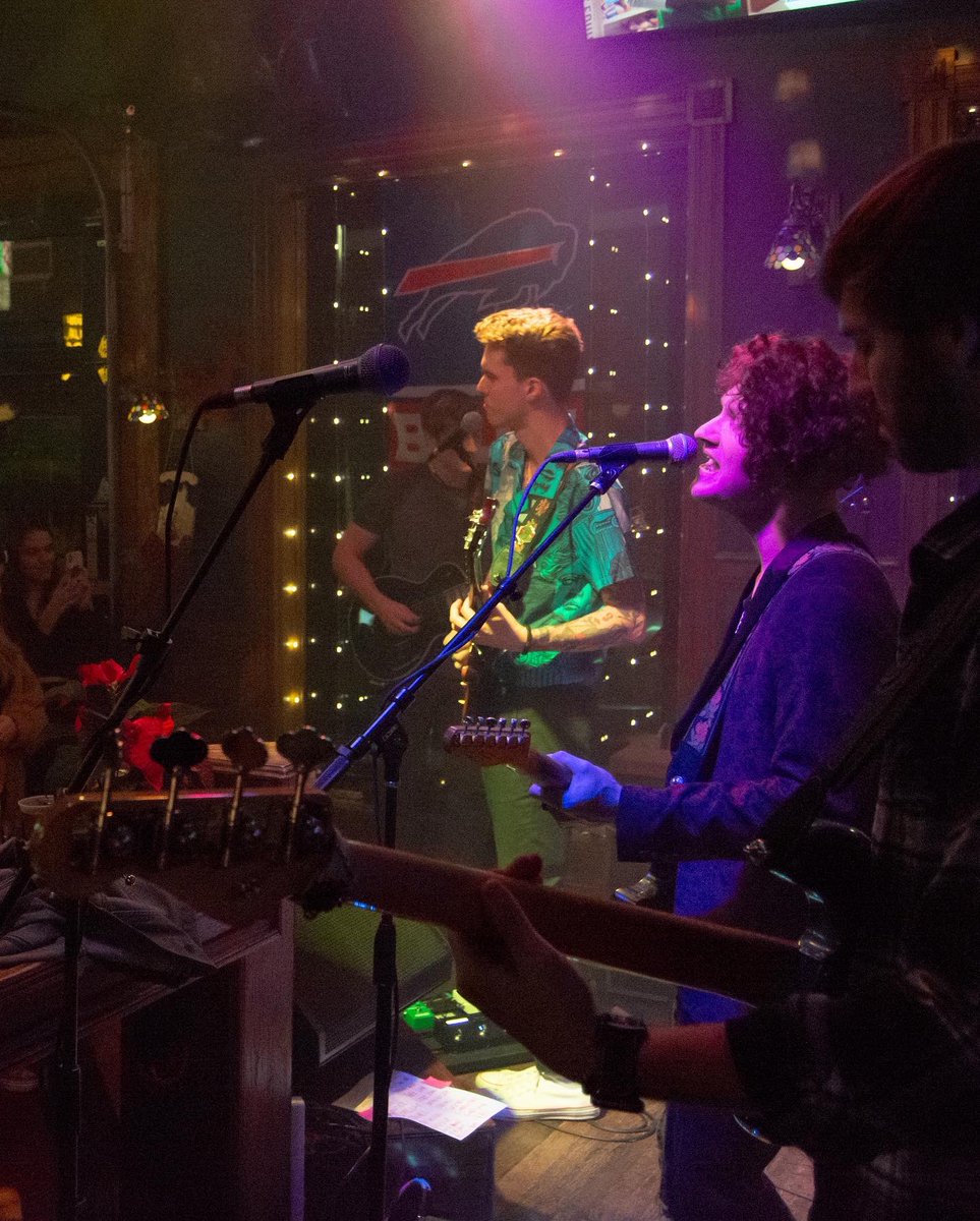 FernwayOFFICIAL's tweet photo. 12.4.2021

Thank you everyone who came out to show some love the other night🏔🌿

Thank you to the wonderful people at @jackrabbitbuffalo for everything they do💜🐇

More live dates being announced soon🚨

And more music🏔

📸: Nick Gundel https://t.co/WcIAPzmzjy