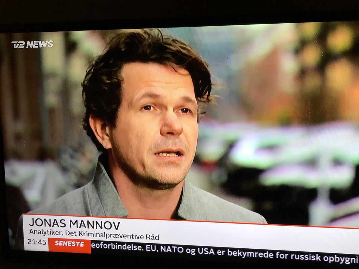 Voldtægtsanmeldelser er steget i 2021. Det er formentlig effekten af samtykkeloven og den debat vi har haft om #samtykke. Ofre føler sig mødt på en anden måde af systemet, fordi det er andre spørgsmål de får fra domstolene og efterforskerne <a href="/JMannov/">Jesse Mannov</a> i <a href="/tv2nyhederne/">TV 2 NYHEDERNE</a> #dkkrim #dkpol