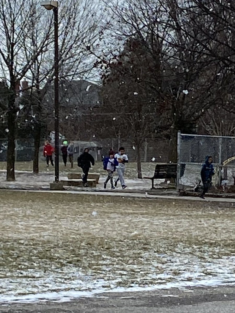 Rawlinson held a X country meet today for the Gr 3-6. Ss braved the cold and did a fantastic job! <a href="/TDSB_Rawlinson/">Rawlinson CS</a> <a href="/RawlinsonSAC/">Rawlinson SAC</a> <a href="/HPE_TDSB/">HPE TDSB</a>