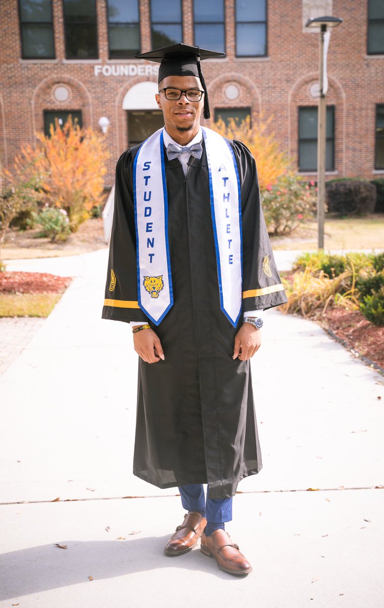 JB (@jhimarre89) on Twitter photo December 11th, 2021 I will be graduating from The Fort Valley State University with the Bachelor of Arts degree in liberal arts.
📸 - <a href="/Jusjtv/">Jamarcus Demontrel</a> December 11th, 2021 I will be graduating from The Fort Valley State University with the Bachelor of Arts degree in liberal arts.
📸 - <a href="/Jusjtv/">Jamarcus Demontrel</a>