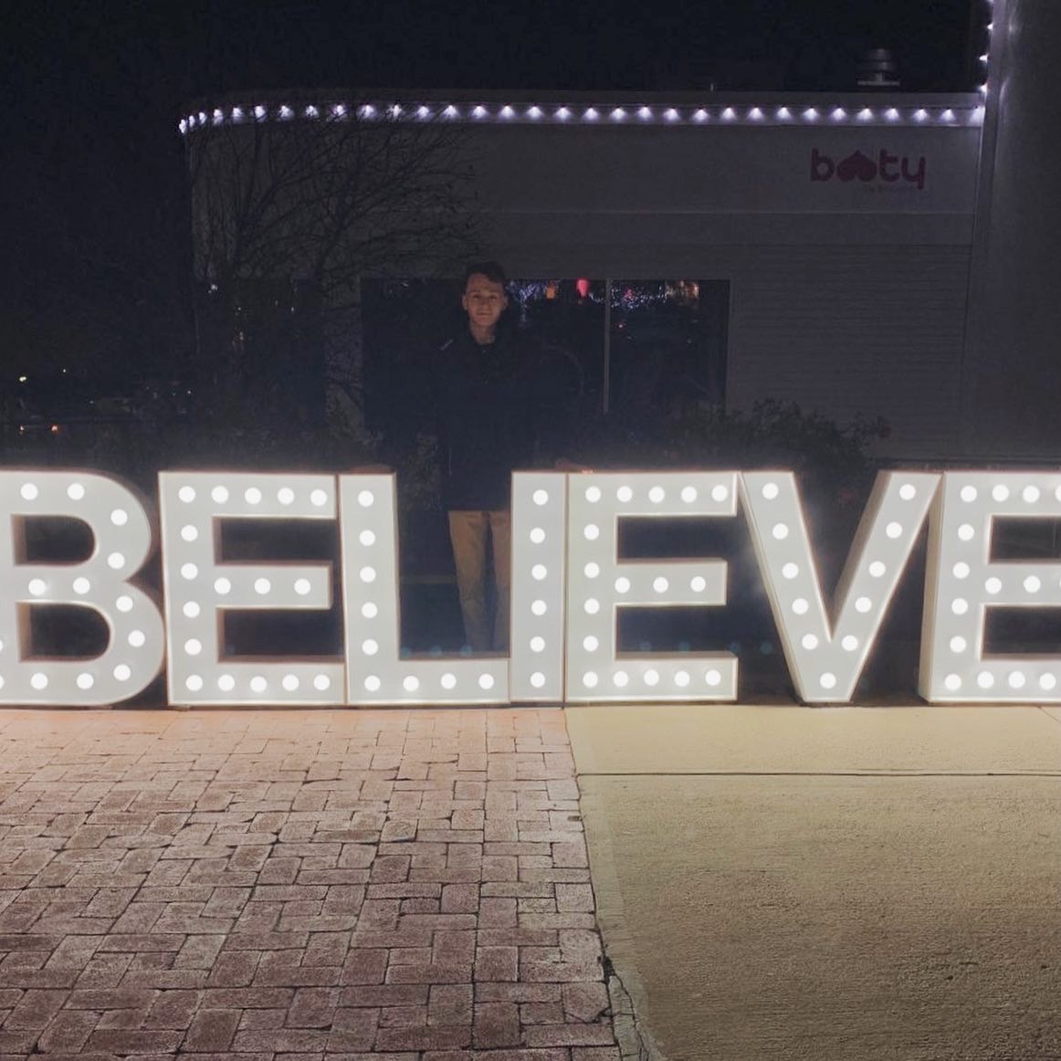 djalexbrownpro's tweet photo. I am proud to FINALLY announce that I have taken over https://t.co/KQR9kY3DHC the first established marquee letter rental company in RI #business https://t.co/10ijFzBjZz