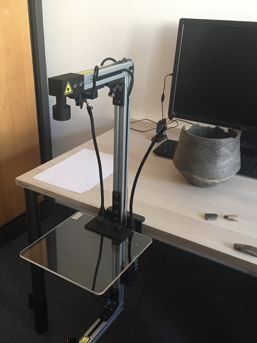 RebaySalisbury's tweet photo. Trying out the Laser aided Profiler on our Bronze Age urn. Amazing tool, but optimized for fragmented settlement material. ⁦Thanks for the presentation @temporary_Irene⁩! https://t.co/qZqMV8nrSW