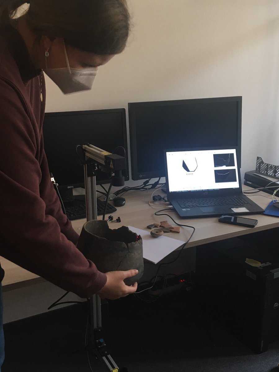 RebaySalisbury's tweet photo. Trying out the Laser aided Profiler on our Bronze Age urn. Amazing tool, but optimized for fragmented settlement material. ⁦Thanks for the presentation @temporary_Irene⁩! https://t.co/qZqMV8nrSW