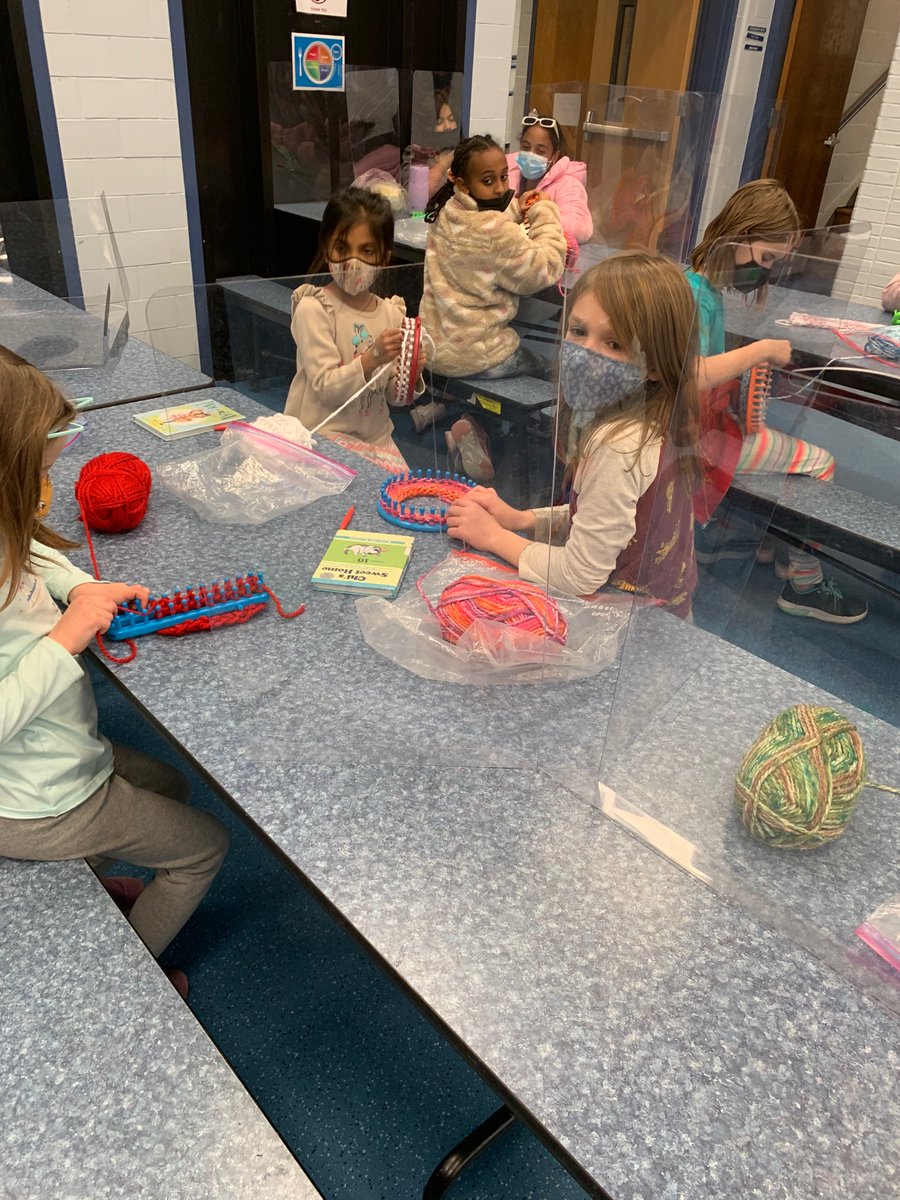 CampbellExtday's tweet photo. Our Knitting Club making hats &amp; scarves for winter weather! https://t.co/8M6FhT8xEr