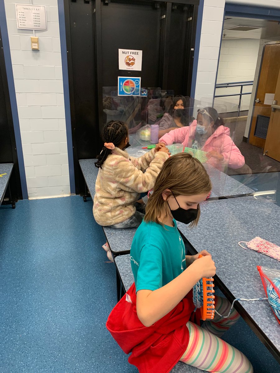 CampbellExtday's tweet photo. Our Knitting Club making hats &amp; scarves for winter weather! https://t.co/8M6FhT8xEr