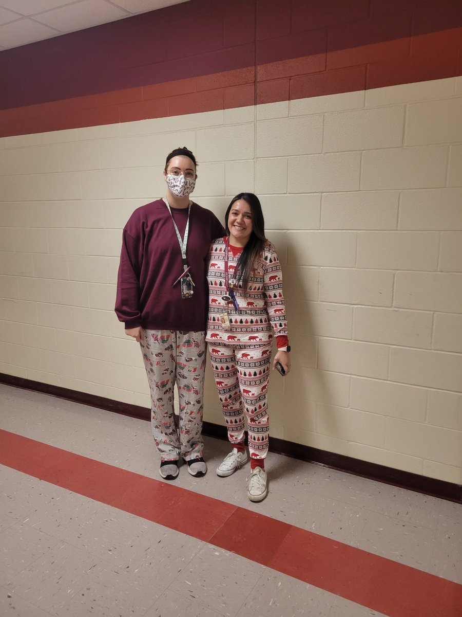 ellsworth_sci's tweet photo. Day 2: Pajama Day!
#ljhproud #lovemylisd https://t.co/fLb8yXmosu