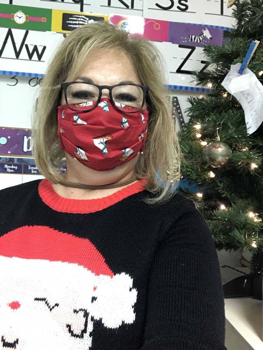 mitaparis's tweet photo. Happy Holidays! #DallasISDHolidays #DeGolyer https://t.co/U1I93qVbDM