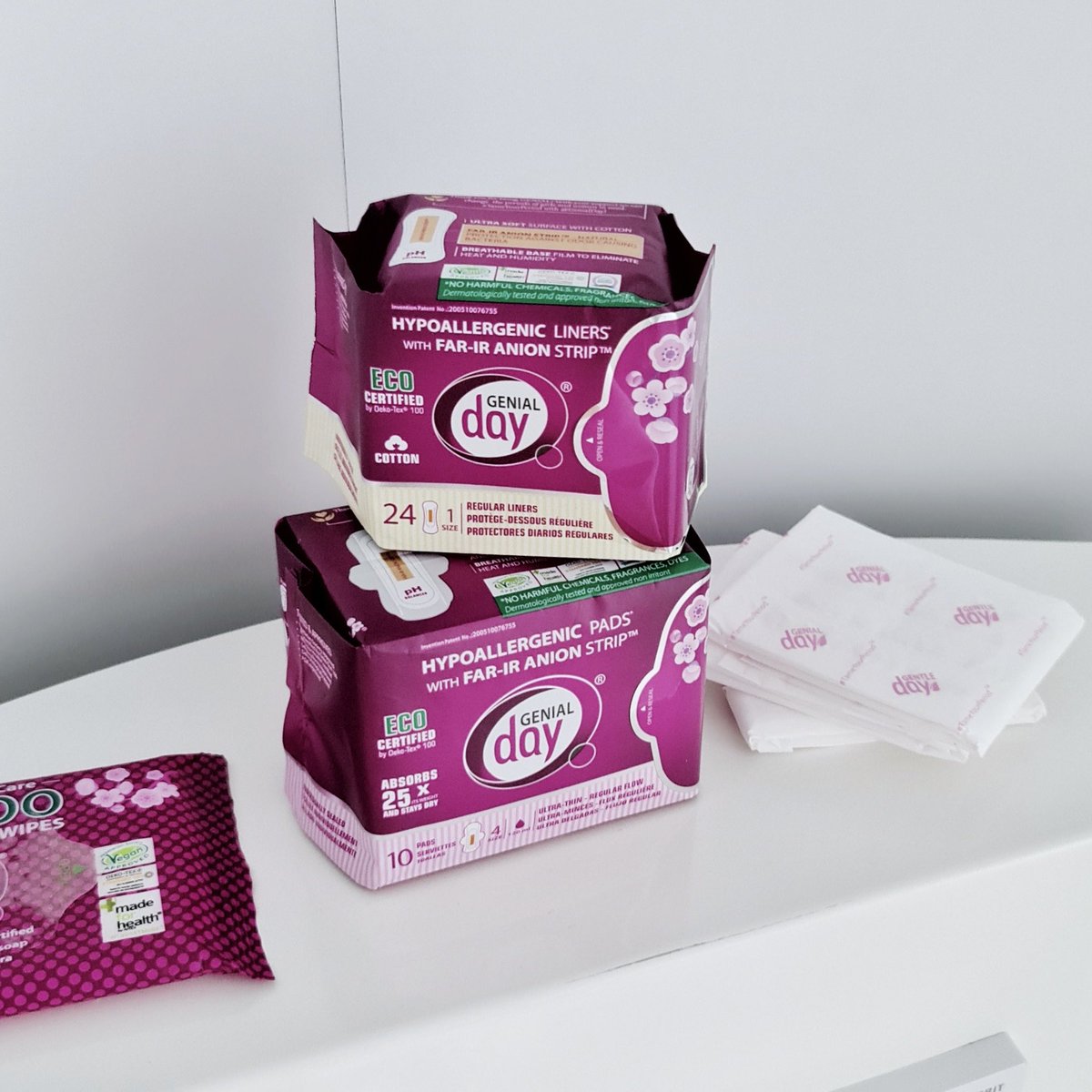 Everything a lady needs and some more! 💋

Give your daily confidence a boost by choosing Genial Day panty liners and menstrual pads as your go to feminine care products. 💃

#genialday #pinktribe #tameyourperiod #confidenceboost #menstrualhealth #menstrualhygiene #femininecare