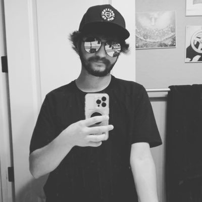 _13lake's tweet photo. #NewProfilePic baby https://t.co/y6XfWiOu46