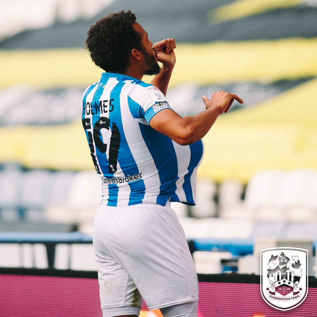 👶 A huge congratulations to @DuaneHolmes and his fiancé, Brooke, on the birth of their first child - a boy!

Thiago Albie Holmes 💙

#htafc