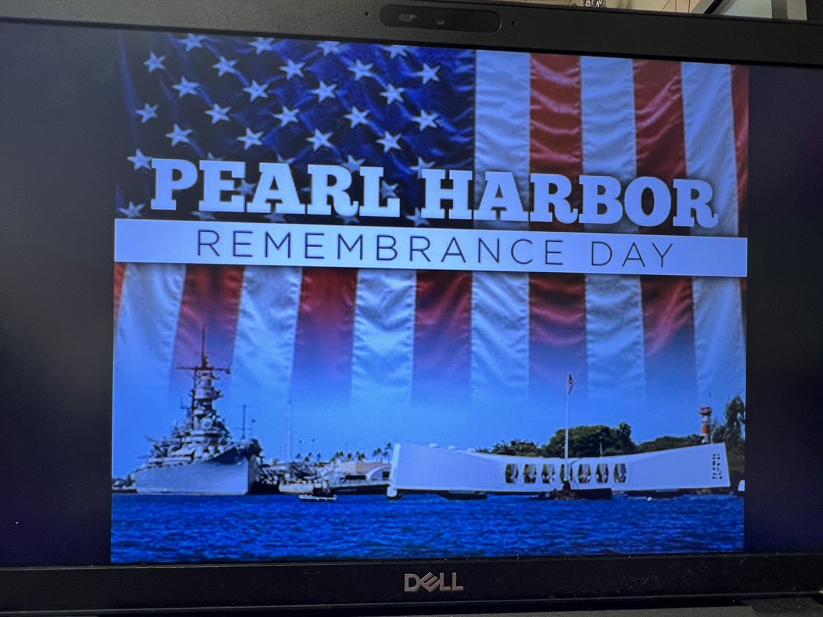 OESFifth108's tweet photo. 5th grade ocelots learning about the bombing of Pearl Harbor.📝🇺🇸☺️ https://t.co/UplfeOJKz5