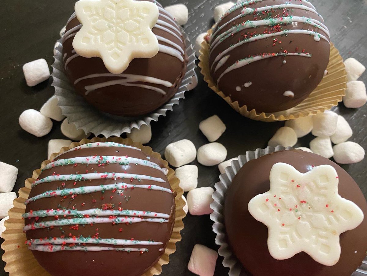 MrMrsNava's tweet photo. Cocoa Bombs NOW AVAILABLE ♥️ https://t.co/nURV4IxIhy