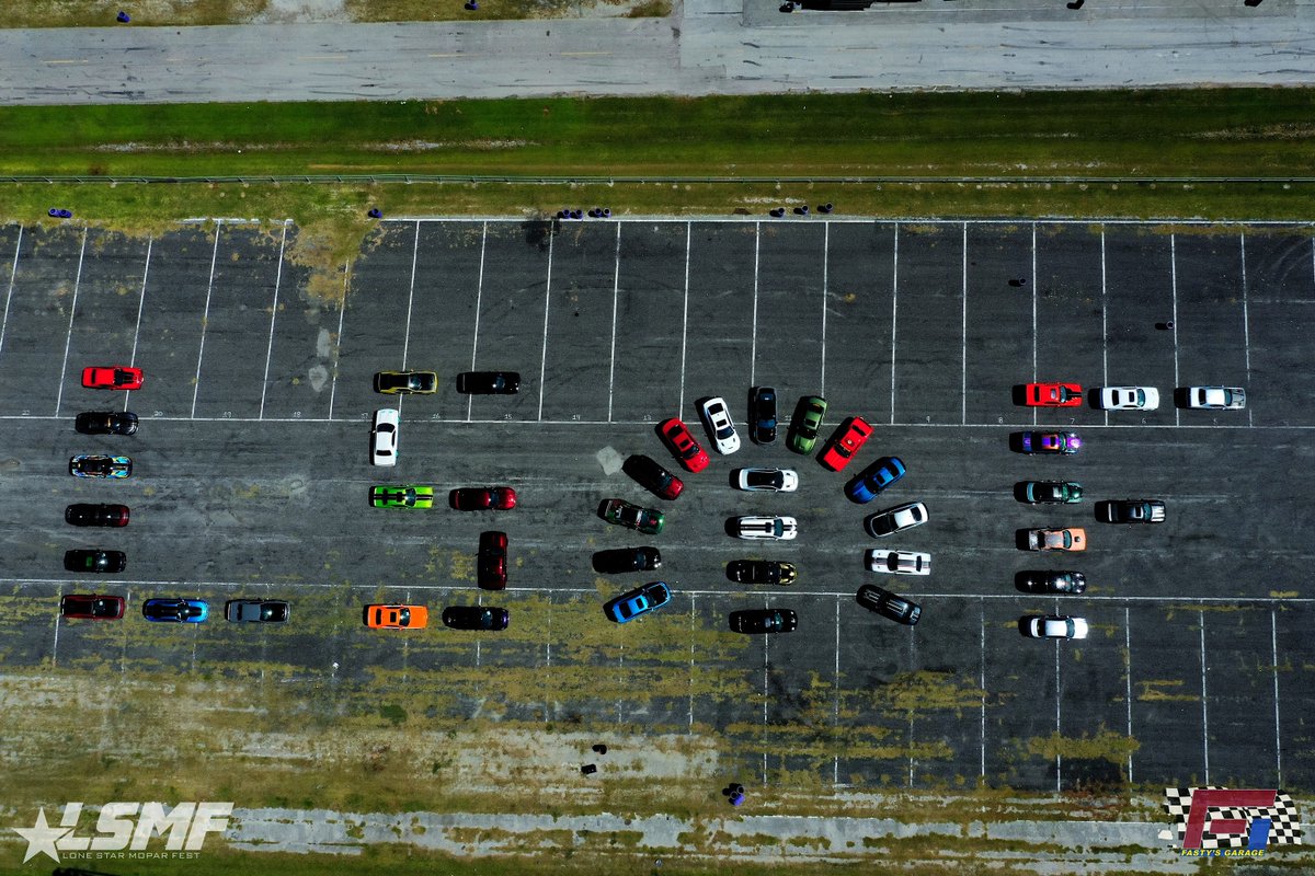 LSMoparFest's tweet photo. The 2021 LSβοΈF Vehicle Display laid out by #Raygun and captured by #FastysGarage.
#LSMFwknd #BeyondTheCars #ShareThePassion #GrassrootsFromDayOne #WhatsNext #NextTenYears https://t.co/2rL3pyES14