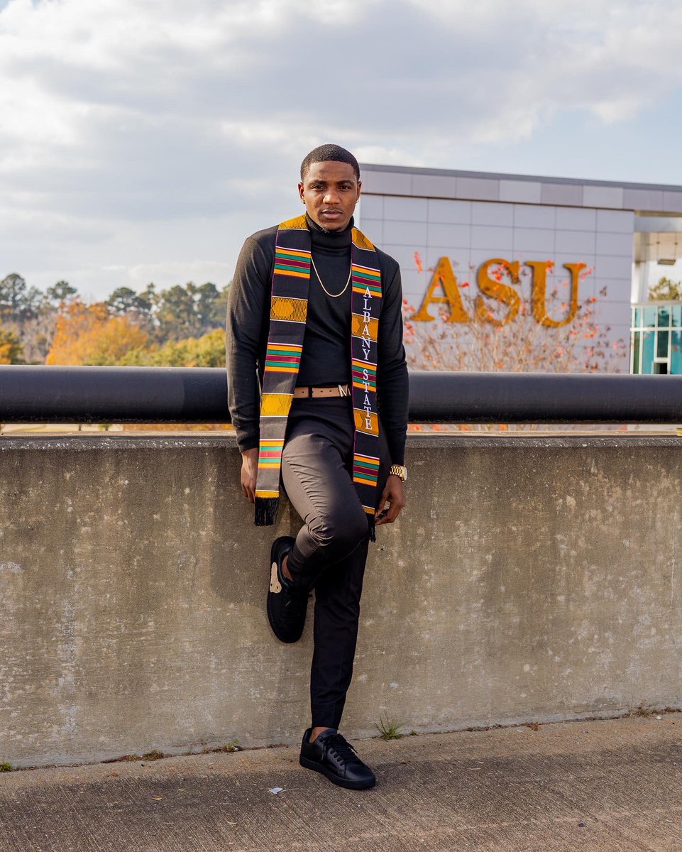 senhefner's tweet photo. “The game will test you NEVER FOLD, stay 10 toes down. It’s not on you ITS IN YOU, and what’s in you, THEY CAN NEVER TAKE AWAY ”- Nipsey Hussle  
 I can’t thank nobody but God and my family for being in this position. Walking cross that stage in 3 days🎓 
LLJAA LLWHOADIE LLUNC🖤 https://t.co/H8VluGjMCs