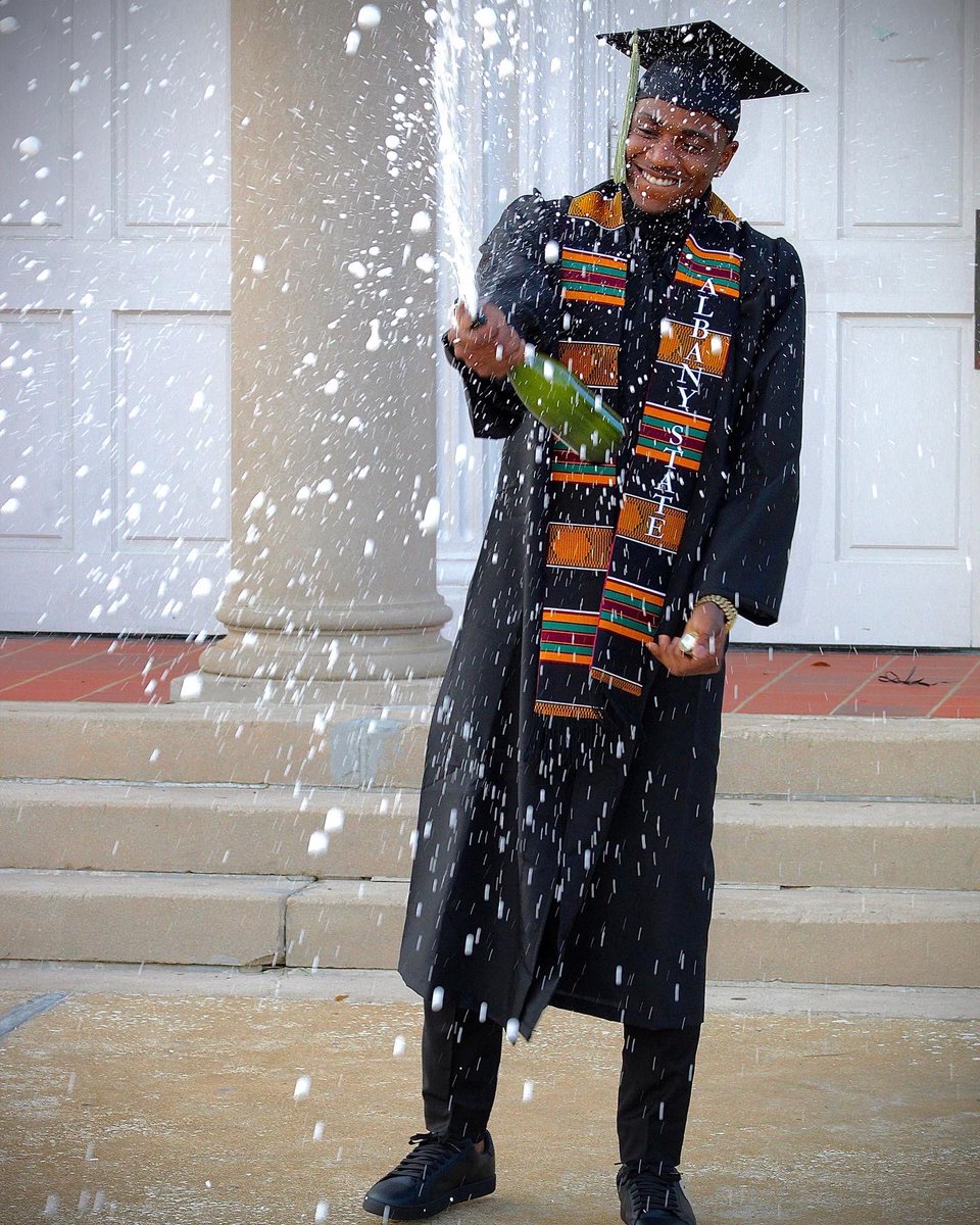 senhefner's tweet photo. “The game will test you NEVER FOLD, stay 10 toes down. It’s not on you ITS IN YOU, and what’s in you, THEY CAN NEVER TAKE AWAY ”- Nipsey Hussle  
 I can’t thank nobody but God and my family for being in this position. Walking cross that stage in 3 days🎓 
LLJAA LLWHOADIE LLUNC🖤 https://t.co/H8VluGjMCs