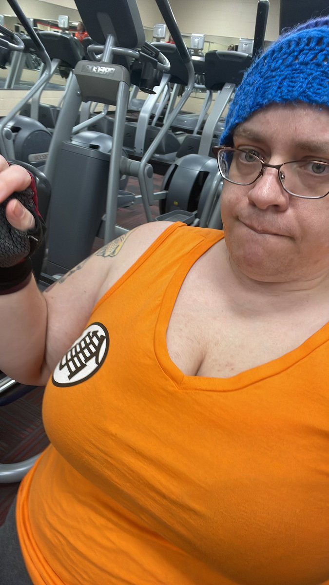 CKarbdashian's tweet photo. Prior level: Yamcha
Current level: Krillin
Desired level: Vegeta
#wickedFit #NerdWorkout https://t.co/sJD6uVlEJn