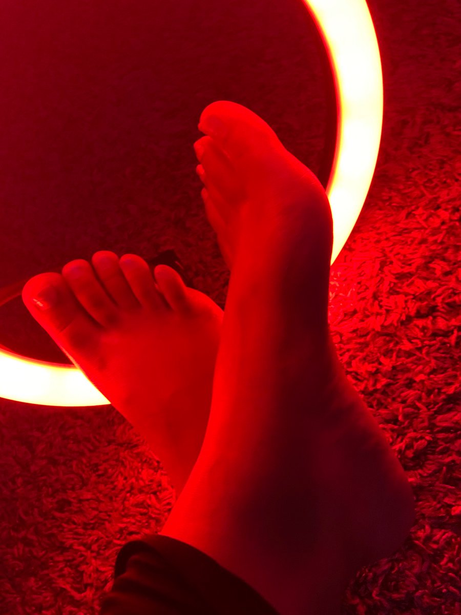 GoddessRaine's tweet photo. You Shall Worship Me. Lay Upon The Earth So My Feet Never Touch The Ground You Pitiful Hound. 

#feetworshi̇p #feetgasm #ebonygoddess #findom #femdom •ebonydomme •goddess •Footgod https://t.co/0XxuTBskTI