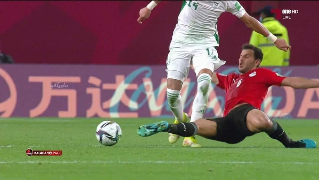 ثريد في حب حمدي قلبي فتحي 

انا بستمتع ب تاكلينجات حمدي فتحي بطريقه مش طبيعية، كل تاكلينج منه يساوي اسيست مثلا أو هدف .

اتفرج علي كتالوج حمدي فتحي وهو بيستخلض الكرات ،و من غير فاولات أو فاولات ل تعطيل هجمة مثلا .