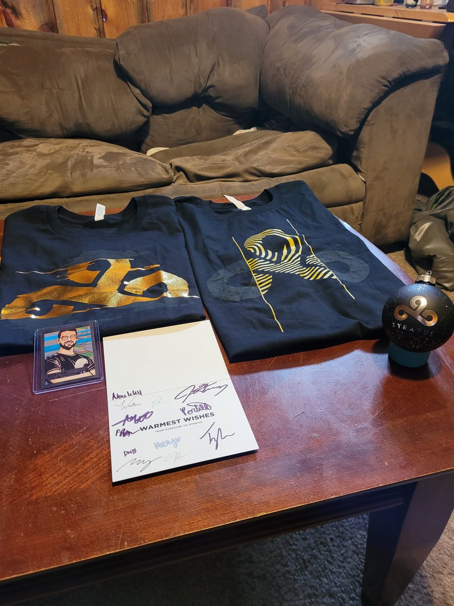 AfkBoulder's tweet photo. Amazing crate coming in from @C9Stratus and @Cloud9. Special thanks to @secretlabchairs for the player signed chair! Maybe I can siphon some of Vulcan's energy and finally become a night shift manager at McDonalds. #Stratus21 https://t.co/vdeOkxPk65