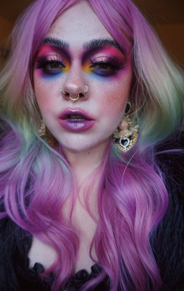 Goth unicorn 🦄