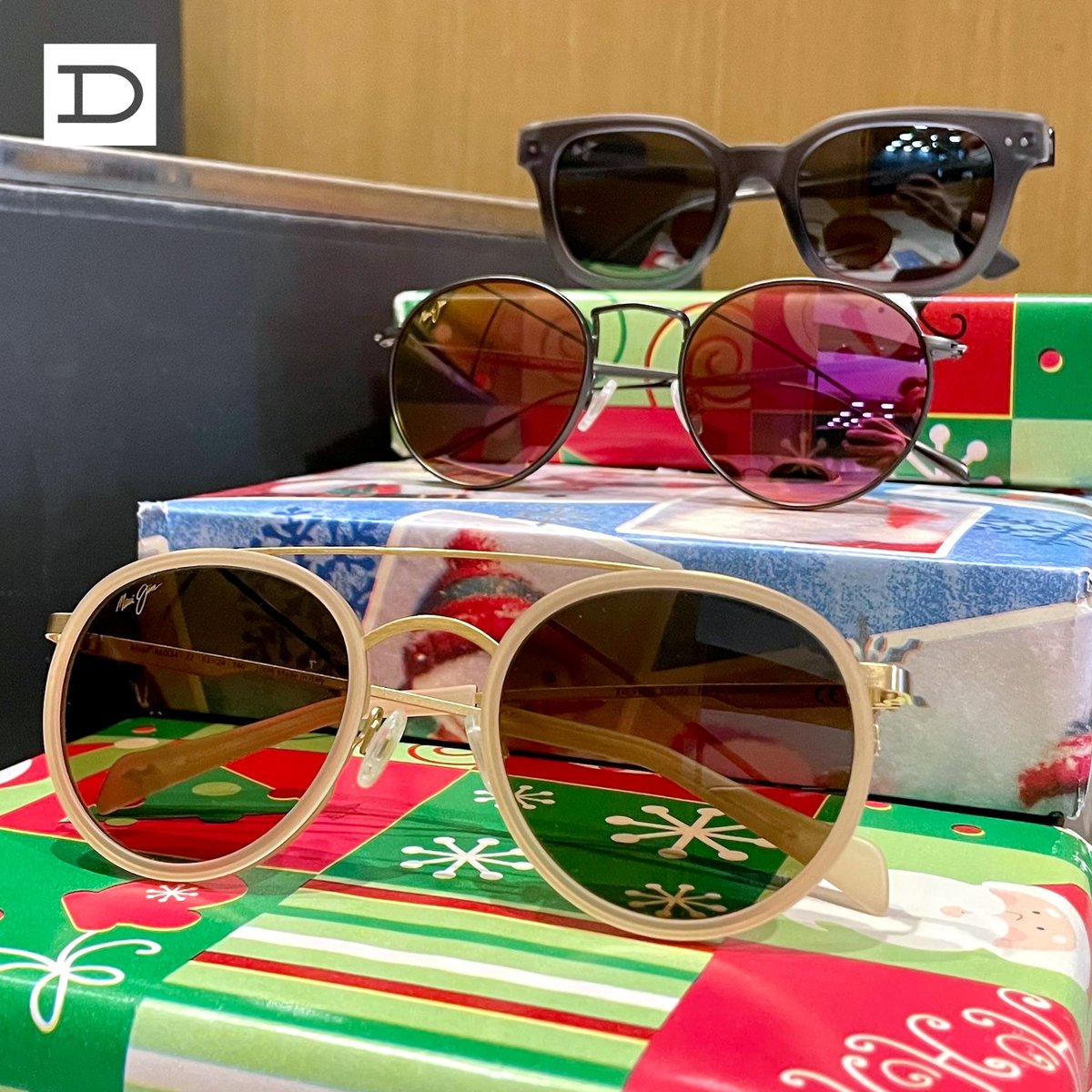 thederrickclub's tweet photo. Protecting your eyes is just as important in the winter! Come see our selection of over 30 styles of @OfficialMauiJim in the #DerrickProShop πΆ https://t.co/hZ7oLyI1Gw