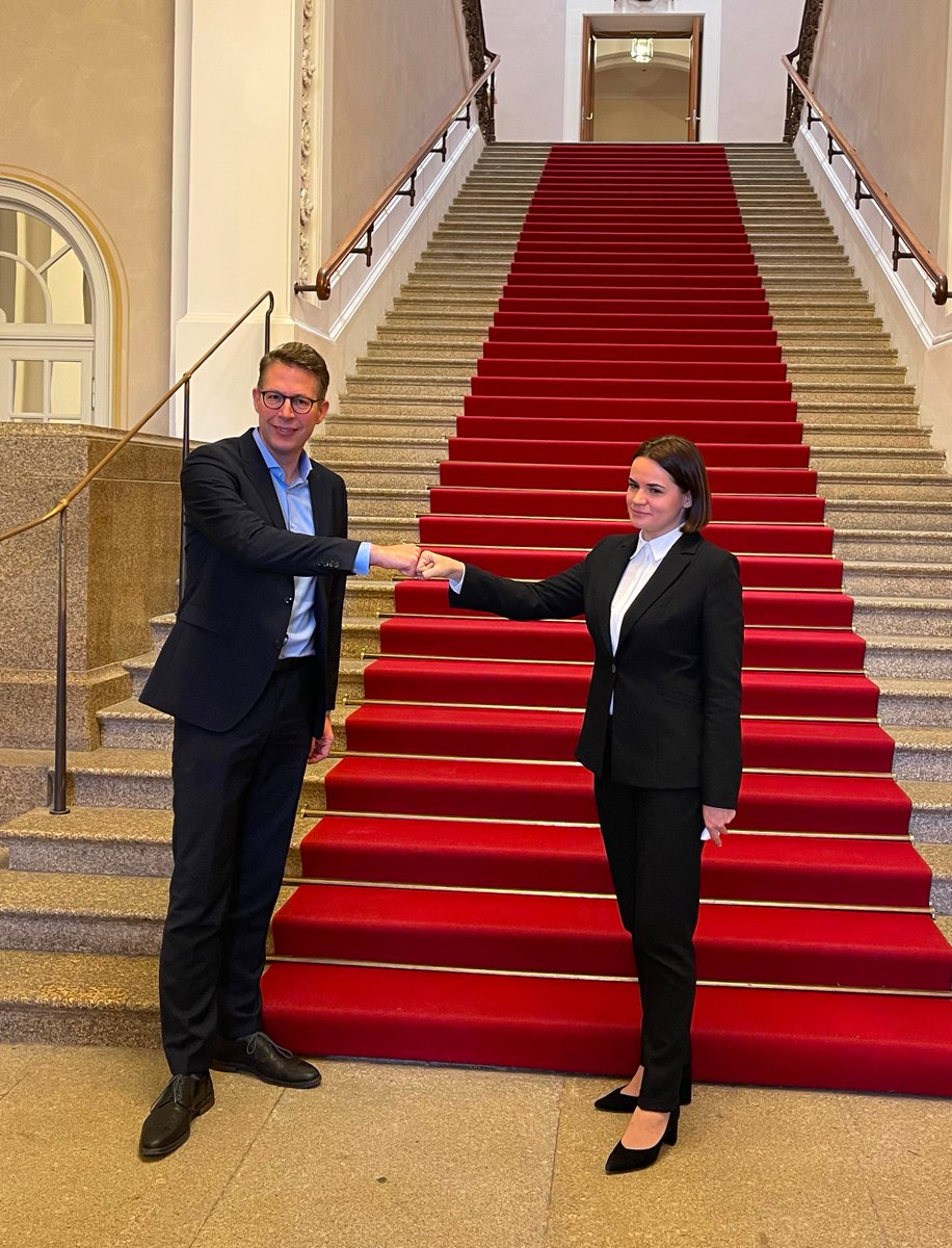 Tsihanouskaya's tweet photo. I had the pleasure to meet today @csu_lt &amp; @BayernSPD_Lndtg members in Munich. They asked me – what else could be done besides the sanctions? It's crucial to help Belarusian activists &amp; free media. Bavarian businesses could also propose an investment plan for democratic Belarus. https://t.co/KIYbACOSPH