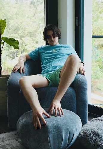 ethannestor's tweet photo. guys @AshleyRoboto took SUCH a good pic of me 🥵🥵🥵 https://t.co/MeFJMHDS3c