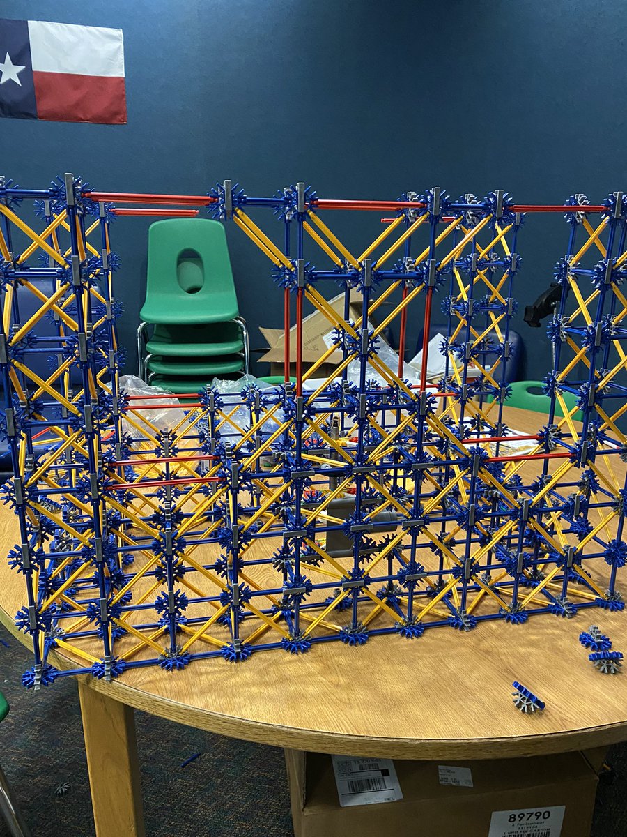 Rar2nFournier's tweet photo. Talk about critical reading! My 5th grade enrichment group is working on building this Ferris wheel. Thank you Mrs. Zalesnik for providing this experience! https://t.co/MZub4g6Yws